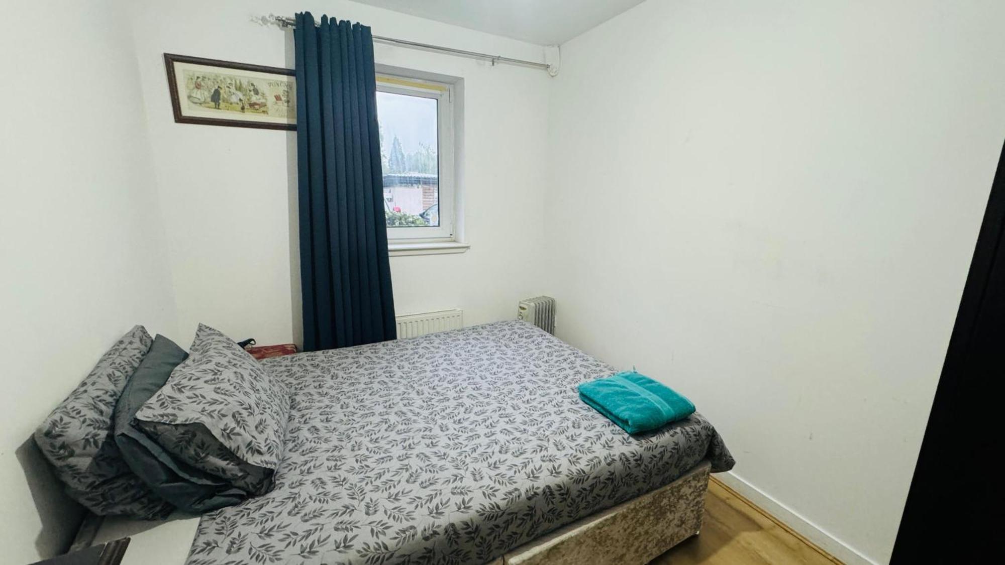 Fabulous 1Bed 1Bath Ground Floor Shared Accommodation ,Only Double Room 爱丁堡 外观 照片